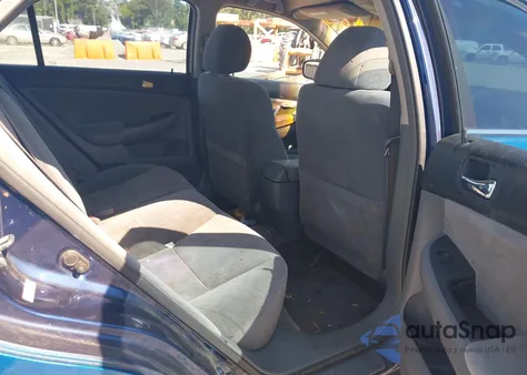 2003 Honda Accord 2.4 Lx z USA, uszkodzony, nr VIN 1HGCM56363A039191